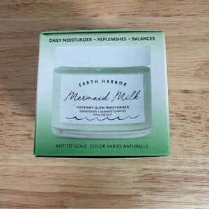 Earth Harbor Mermaid Milk Nutrient Glow Moisturizer - Green